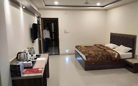 Mm Continental Hotel Varanasi